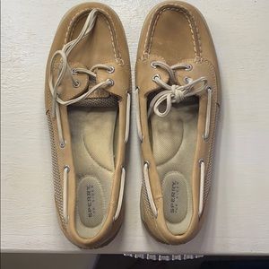 Sperry boating shoes